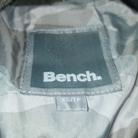 Winter jacket - Picture 2 of 5